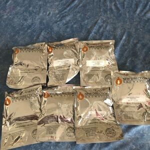 Green Tea Botanical Extract in Silver Packaging